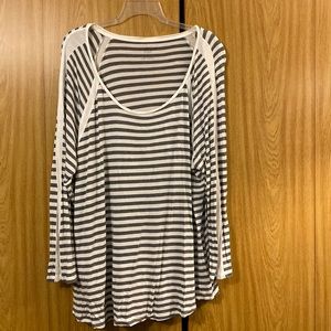 Liz Claiborne 3/4 sleeve striped shirt